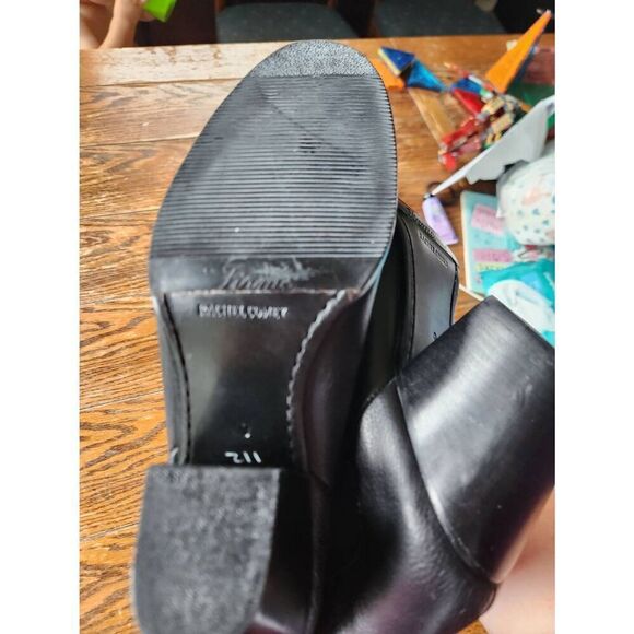 RACHEL COMEY Pebbled Nassau Chelsea Boots Heel Leather Sherpa Lined Size 9 - Picture 8 of 8